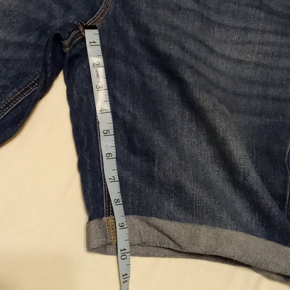 Old Navy Short Classic Bermuda Jean Mid Rise Stretch Dark Blue W 14 Whiskers Zip - Picture 10 of 10